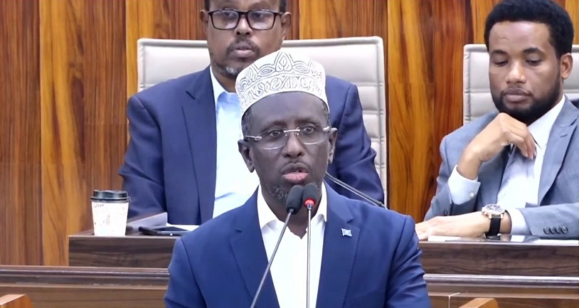 Shariifka oo hadal ka jeediyay Golaha Shacabka.jpg